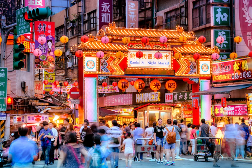 Raohe Street Night Market｜Songshan District