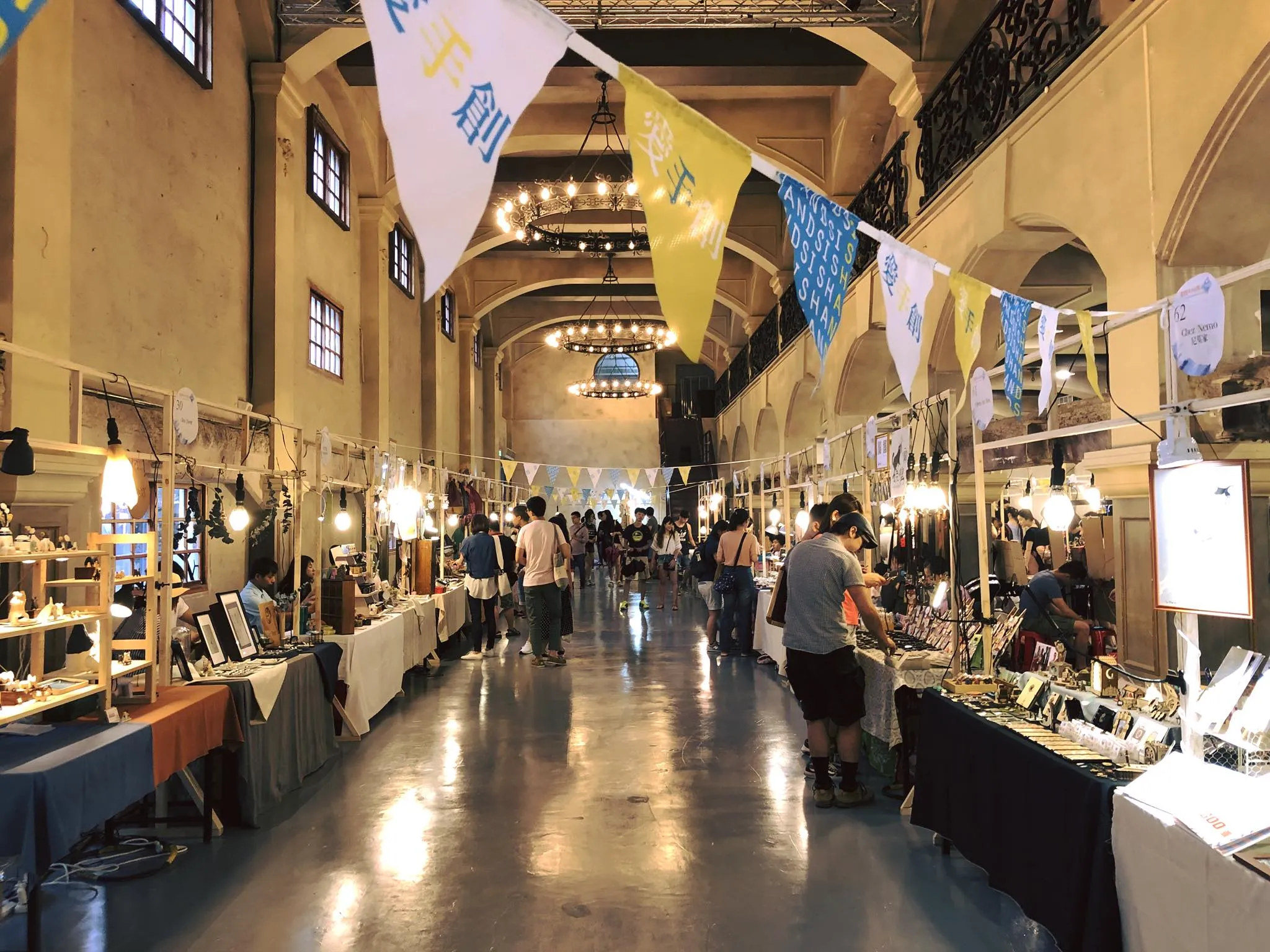 Stay at ILLUME TAIPEI and Stroll Taipei’s Creative Markets|Curated Picks & Stylish Shopping Routes 4 35799279_1844902785531992_5970229228359122944_n